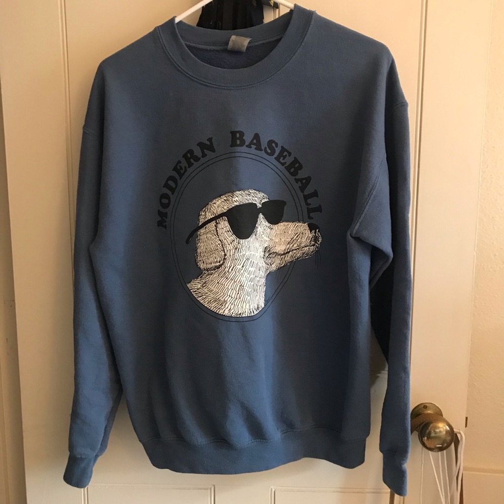 Modern baseball sweatshirt size M